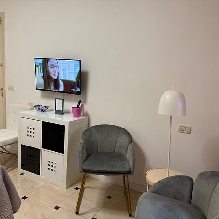 Riva Dei Fiori Lägenhet Viareggio Exteriör bild