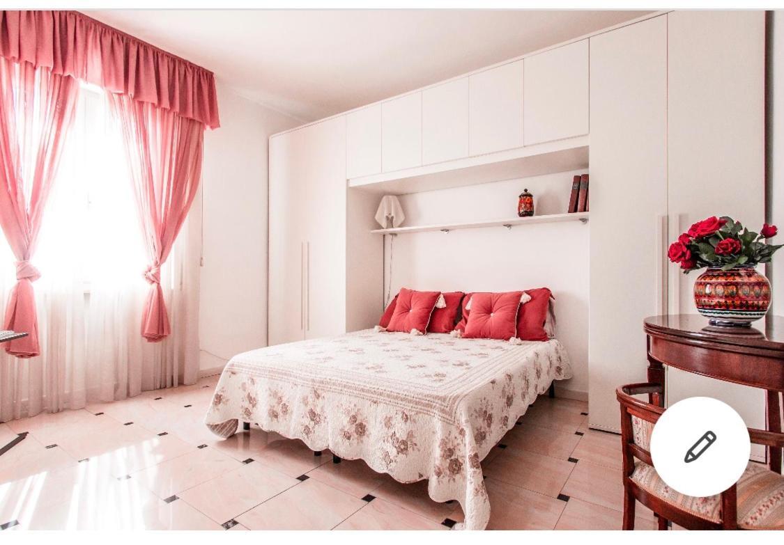 Riva Dei Fiori Lägenhet Viareggio Exteriör bild